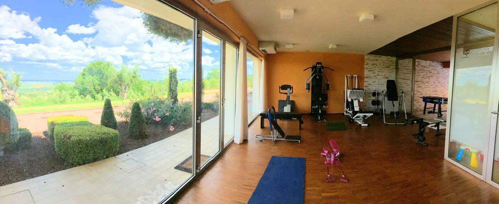 Le Orchidee Villa Roncofreddo